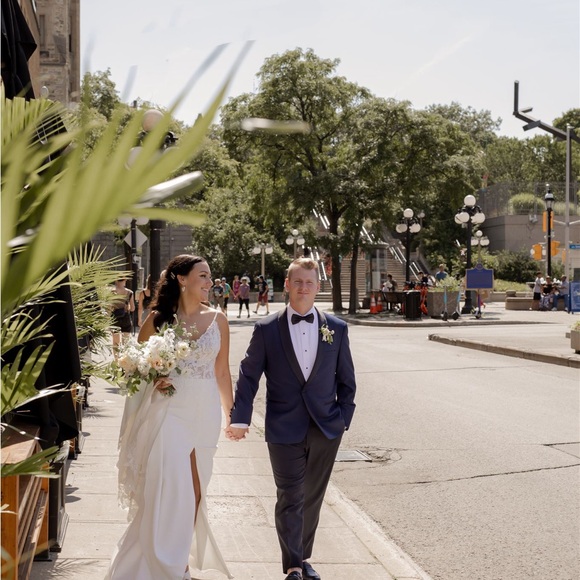 Justin Alexander Wedding Dress - Picture 7 of 7